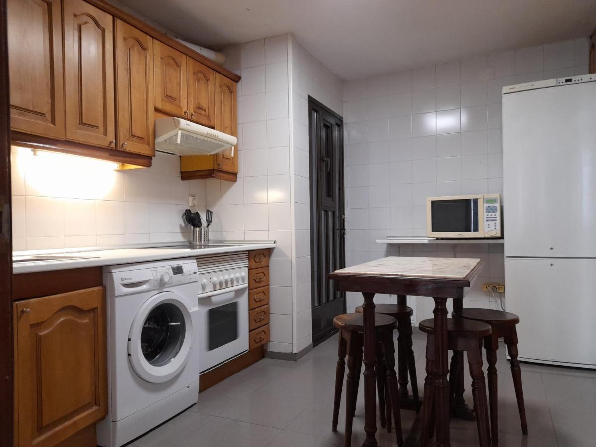 Appartement No Fiestas, 5 Solo Familias, Parejas O Trabajo Parking Publico Gratis A 300m *