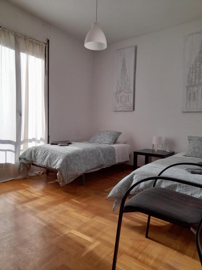 Appartement No Fiestas, 5 Solo Familias, Parejas O Trabajo Parking Publico Gratis A 300m