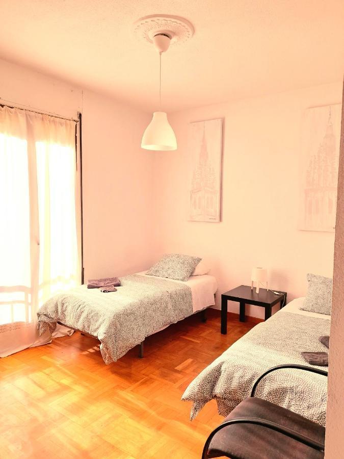 Apartamento No Fiestas, 5 Solo Familias, Parejas O Trabajo Parking Publico Gratis A 300m